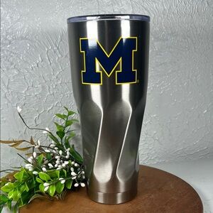University of Michigan Stainless Steel 24oz Tumbler M logo Slide Close Lid NEW